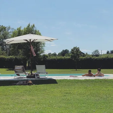 La Scuderia Charming Bed & Breakfast