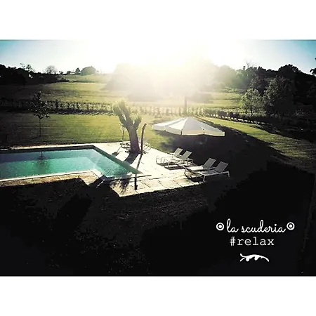 B&B La Scuderia Charming 4*